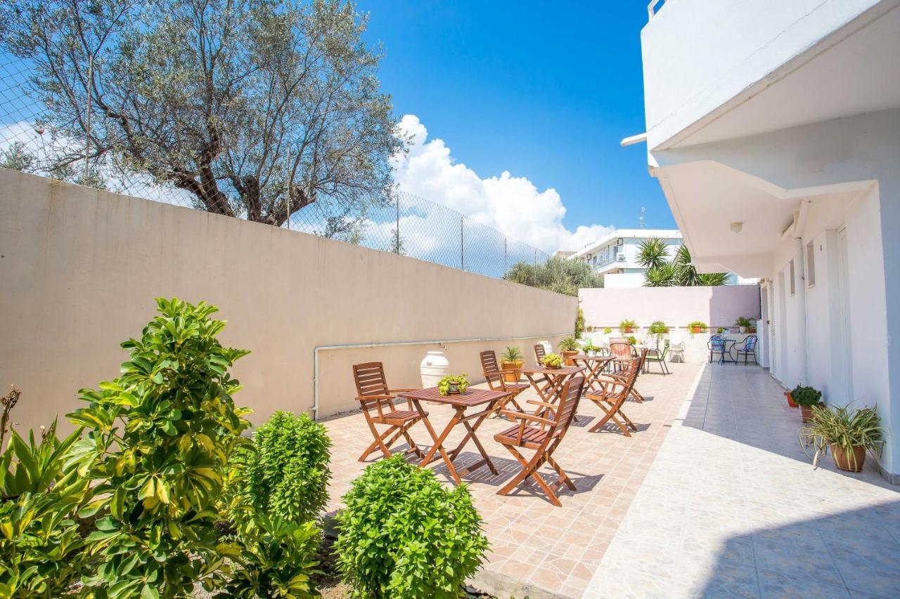 Iatridis Studios Faliraki (Adults Only) Luaran gambar